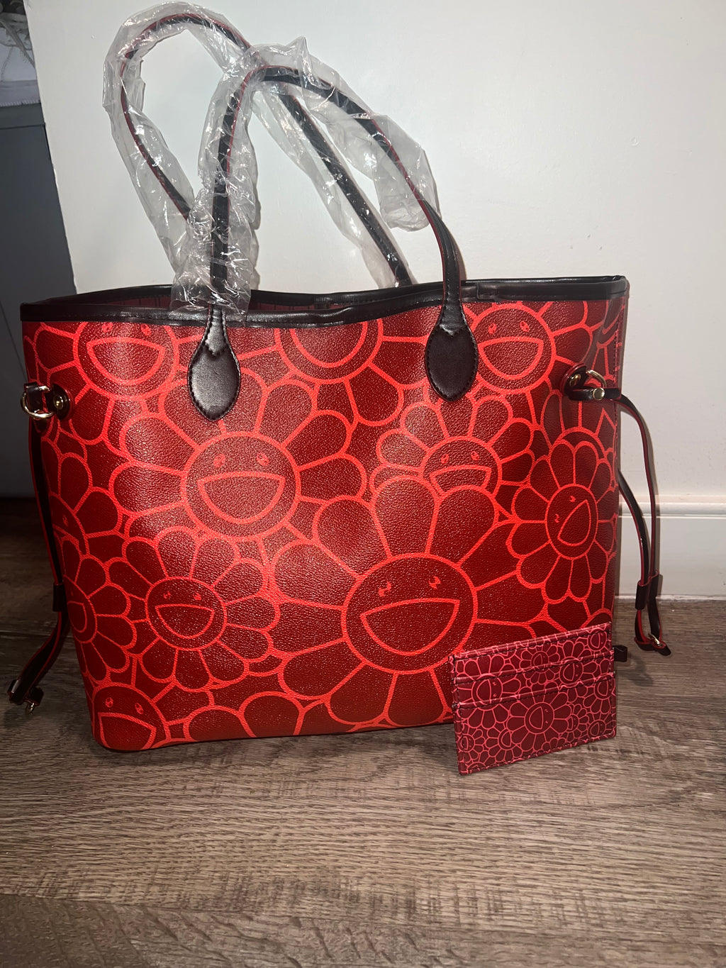 Red Baddie Tote x Card holder